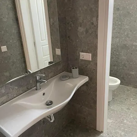 My Inner Mykonos אנו מרה